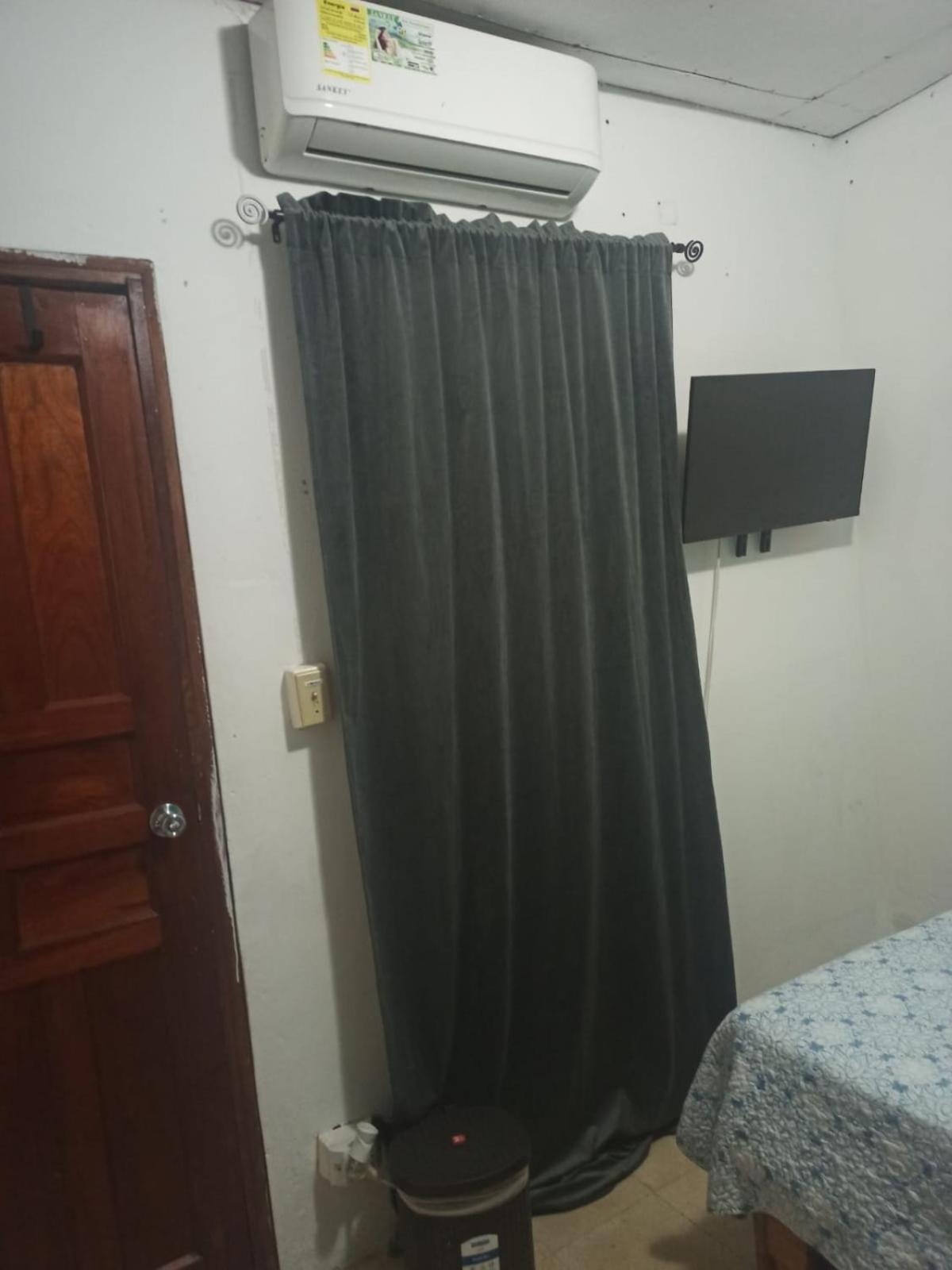 Hostal Familiar Argenal - ダビッド エクステリア 写真